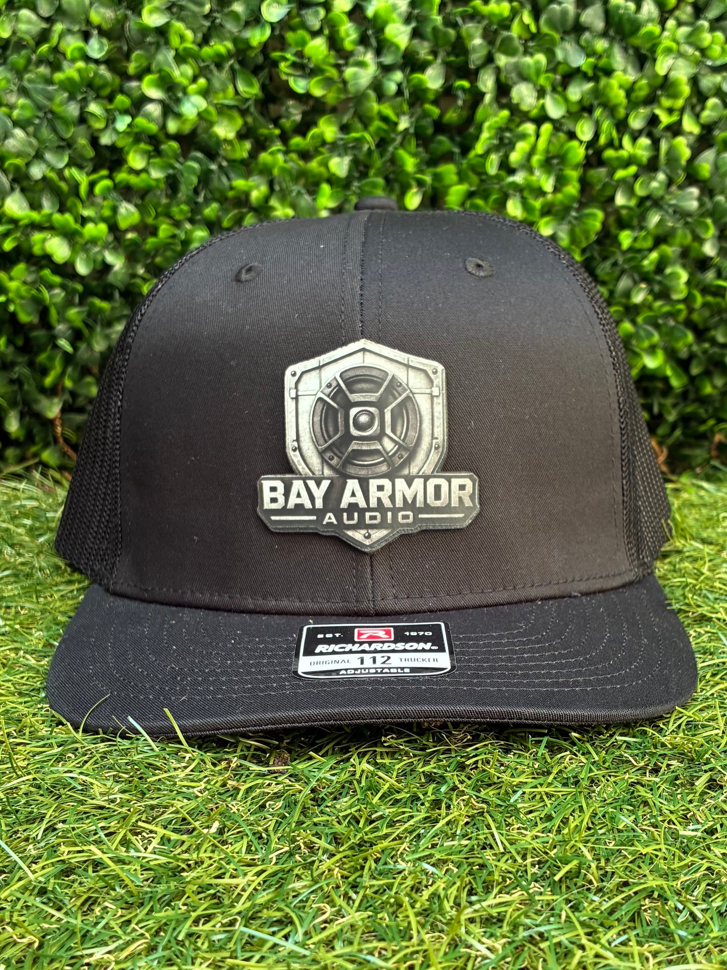 Richardson 211 Black/Black Hat